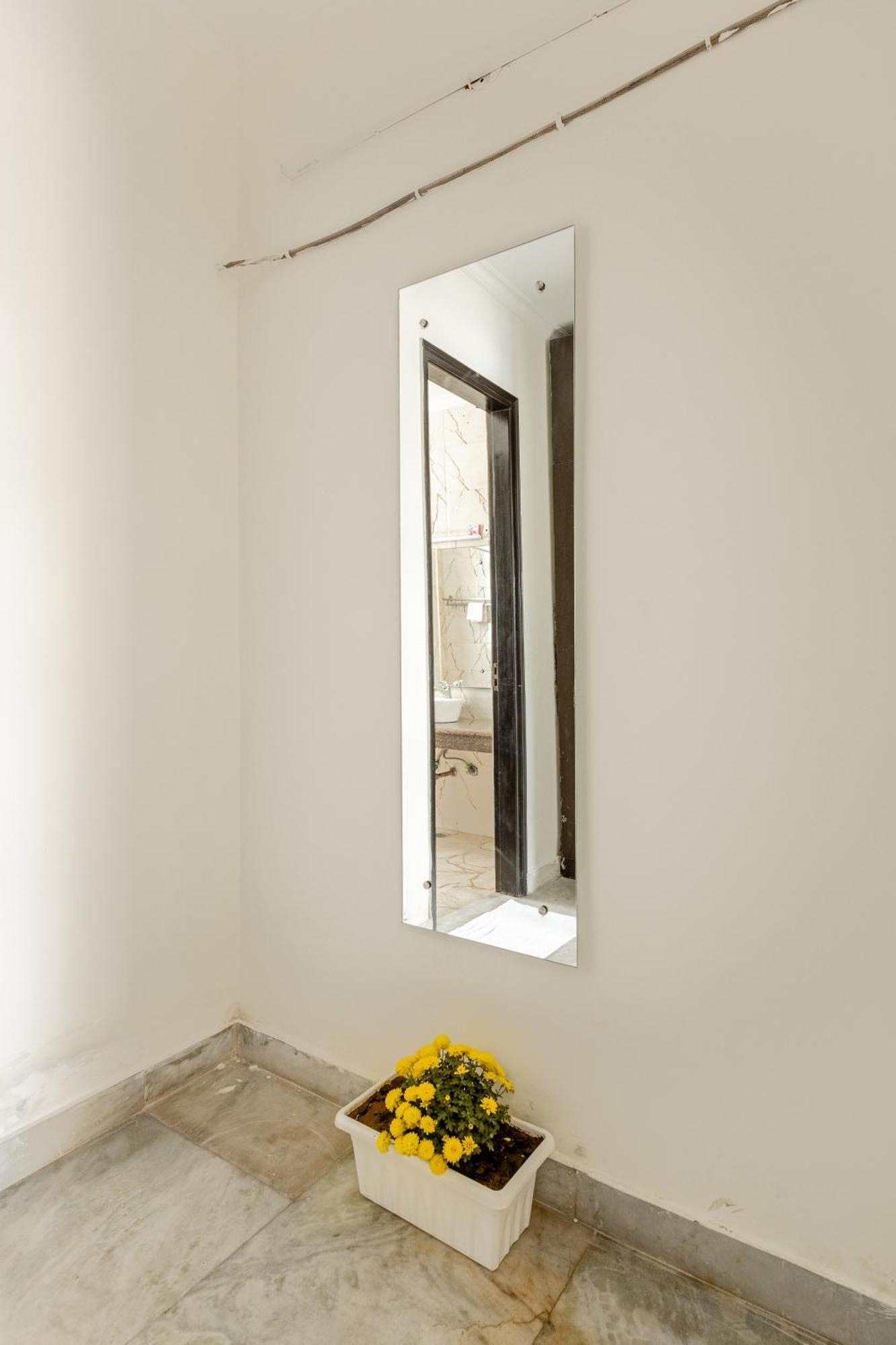 Lime Tree Service Apartment Golf Course Road, 구르가온 외부 사진