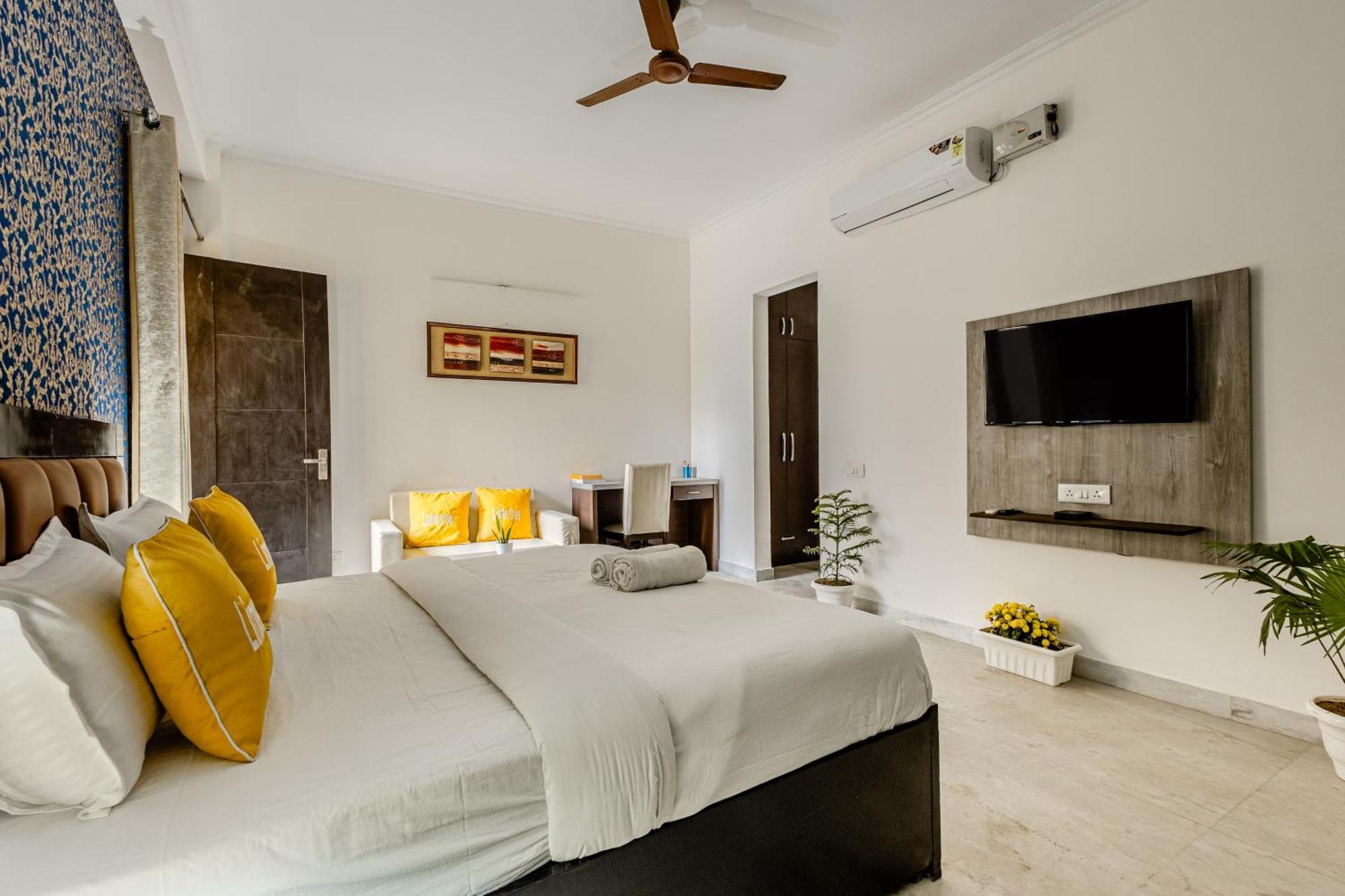 Lime Tree Service Apartment Golf Course Road, 구르가온 외부 사진