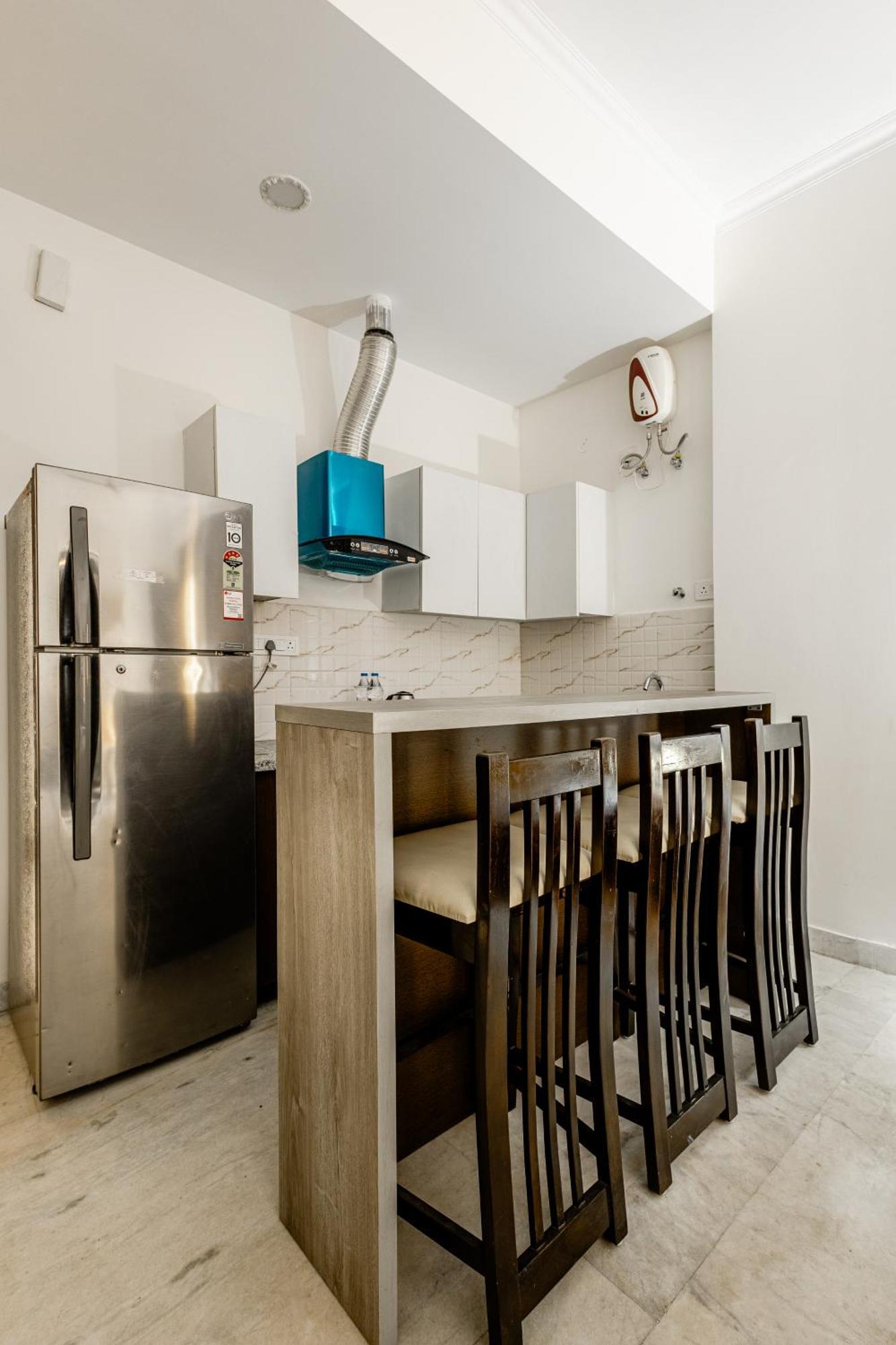 Lime Tree Service Apartment Golf Course Road, 구르가온 외부 사진