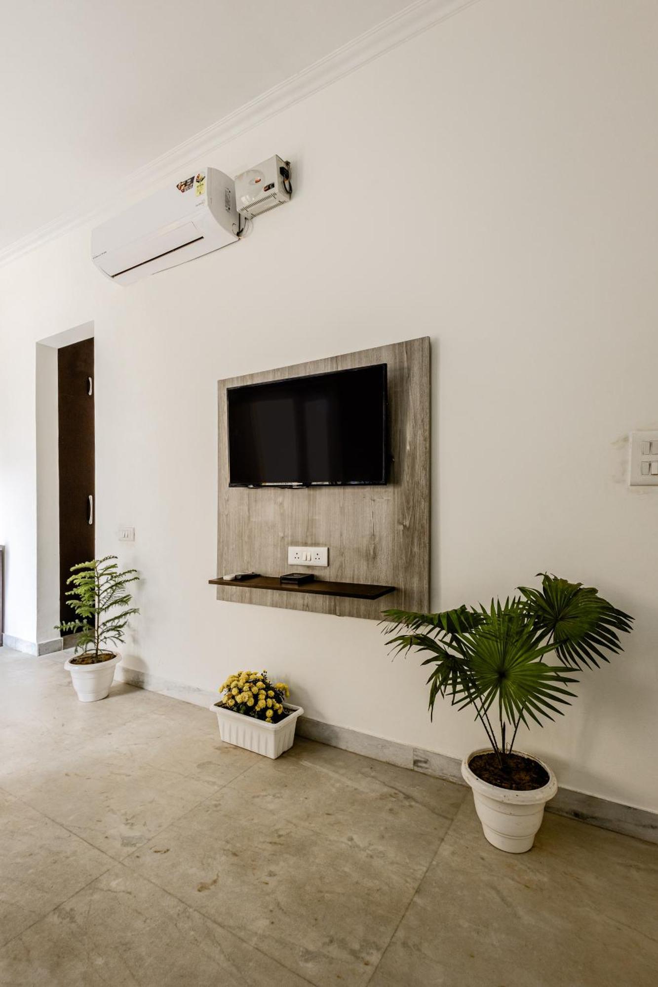 Lime Tree Service Apartment Golf Course Road, 구르가온 외부 사진