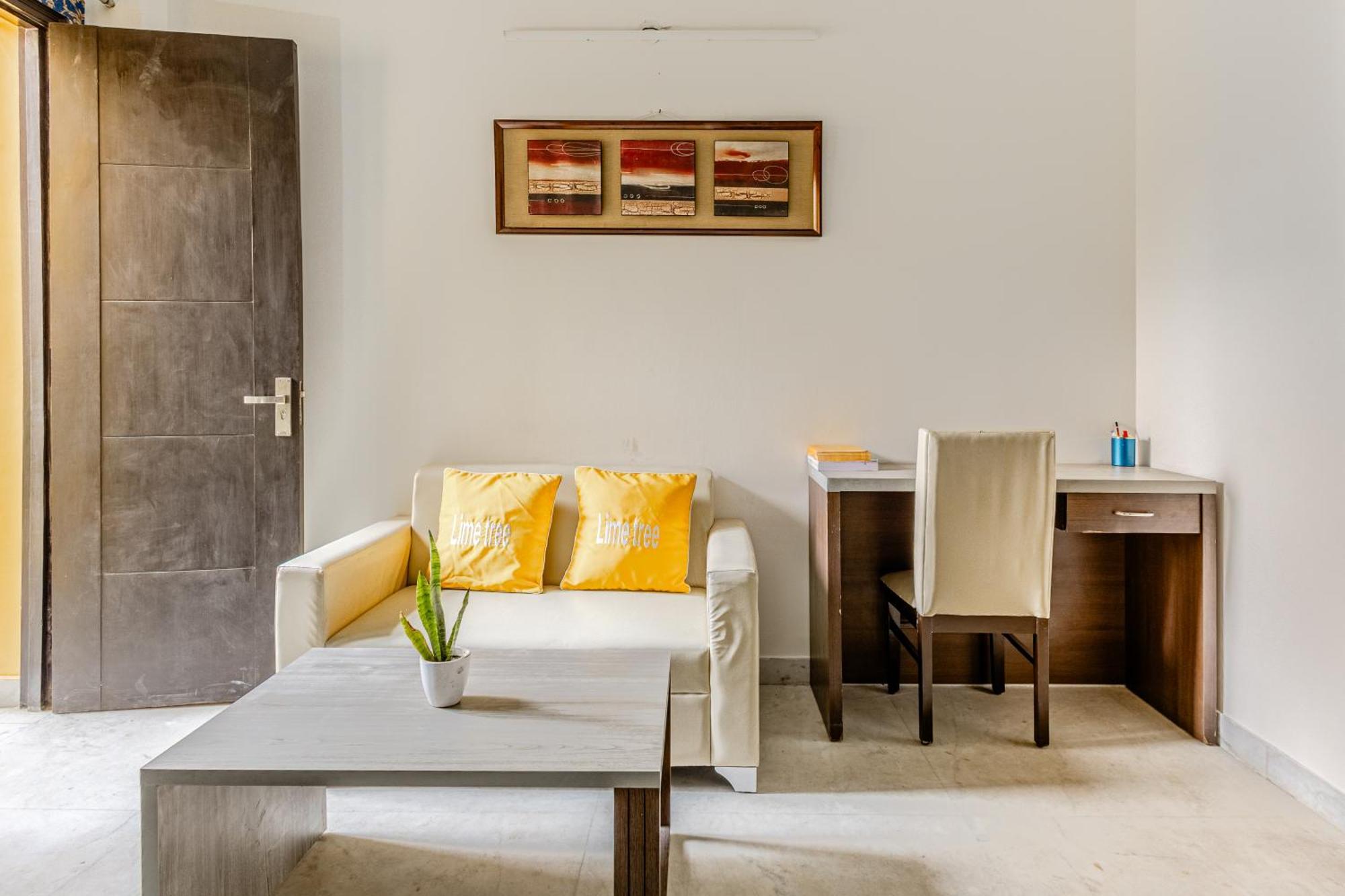Lime Tree Service Apartment Golf Course Road, 구르가온 외부 사진