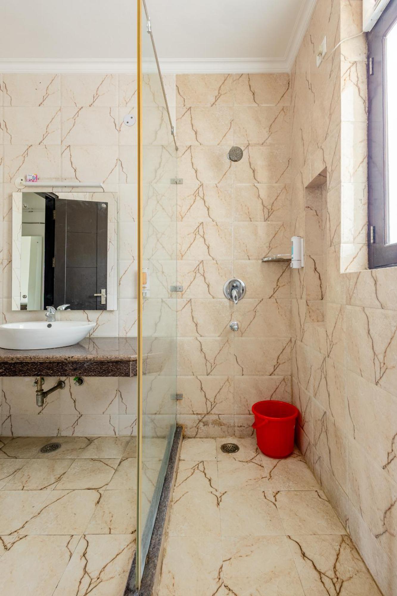 Lime Tree Service Apartment Golf Course Road, 구르가온 외부 사진