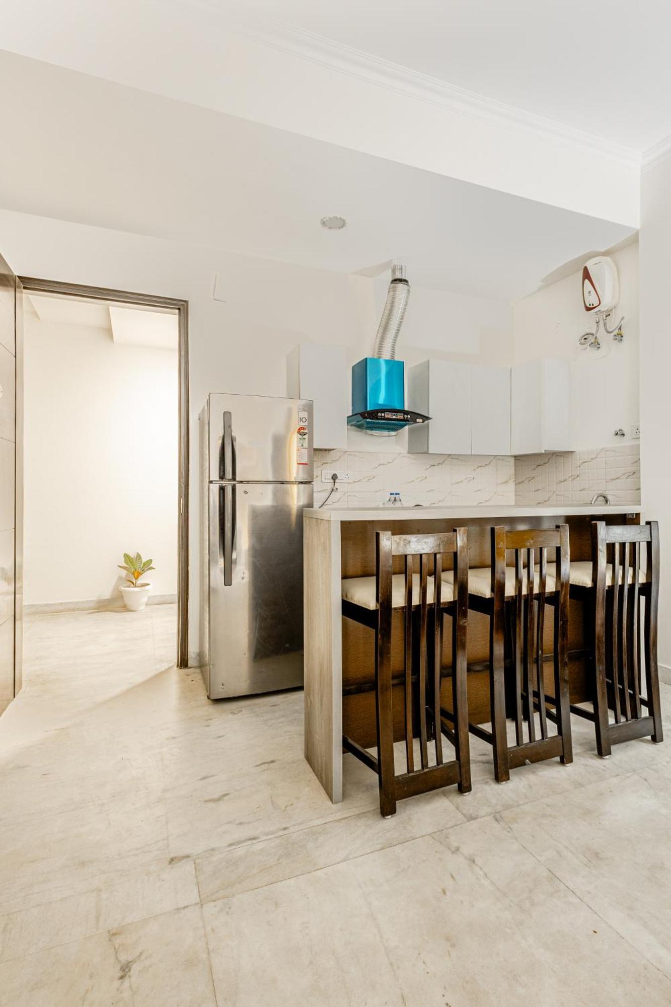 Lime Tree Service Apartment Golf Course Road, 구르가온 외부 사진
