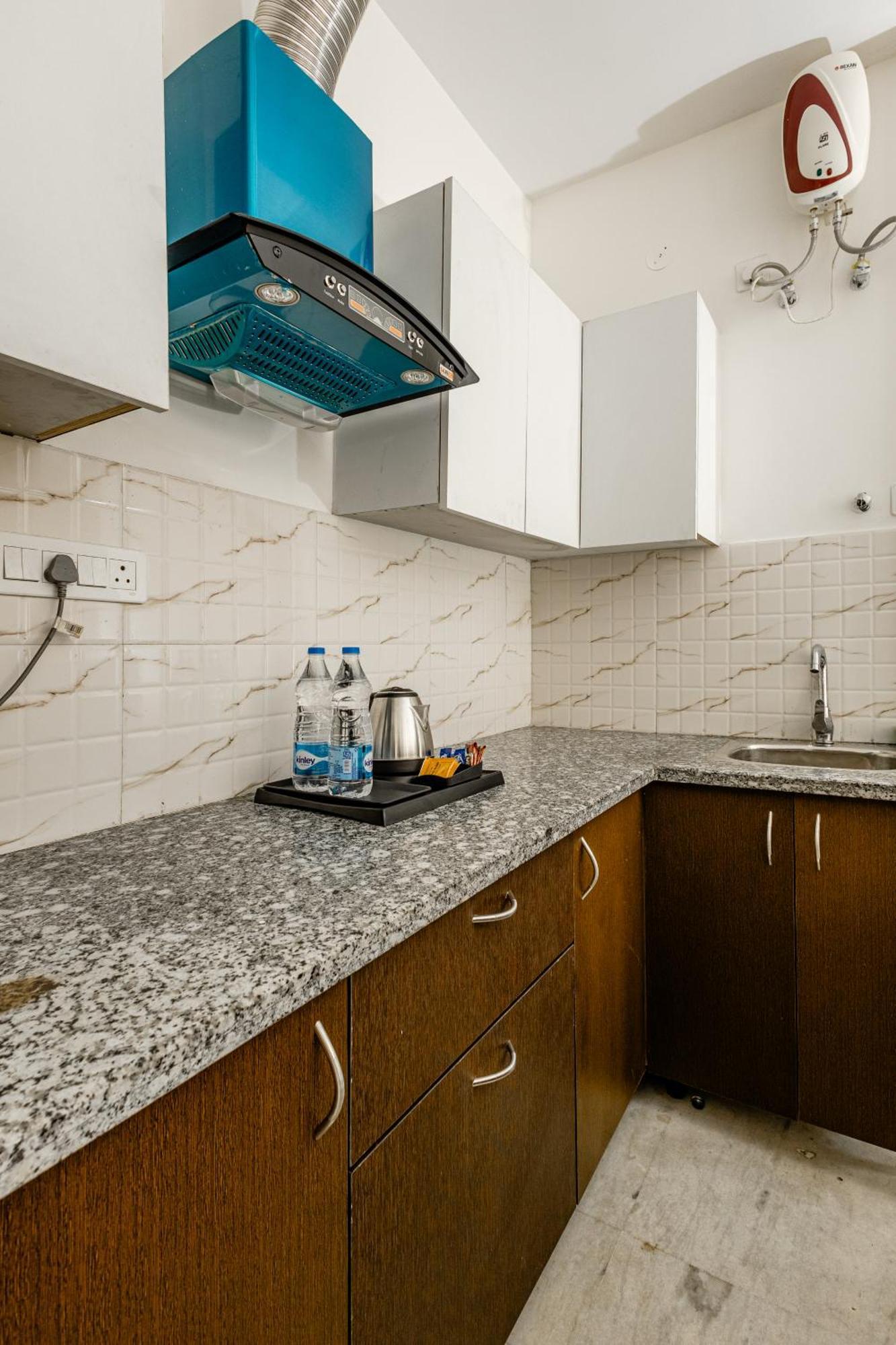 Lime Tree Service Apartment Golf Course Road, 구르가온 외부 사진
