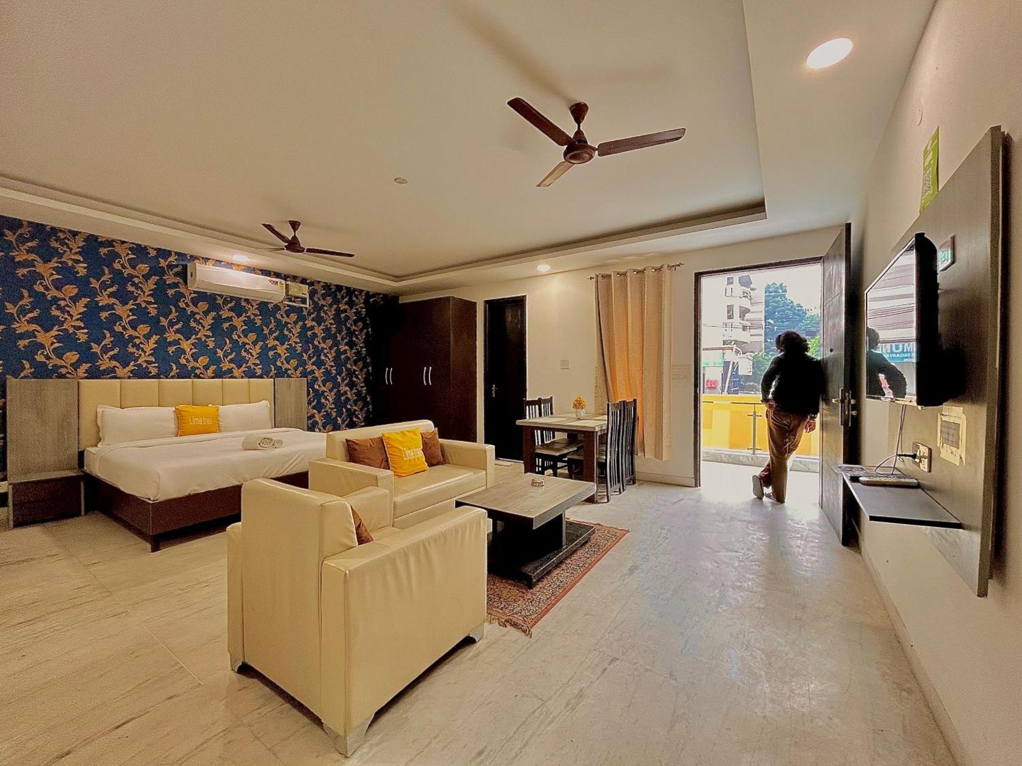 Lime Tree Service Apartment Golf Course Road, 구르가온 외부 사진