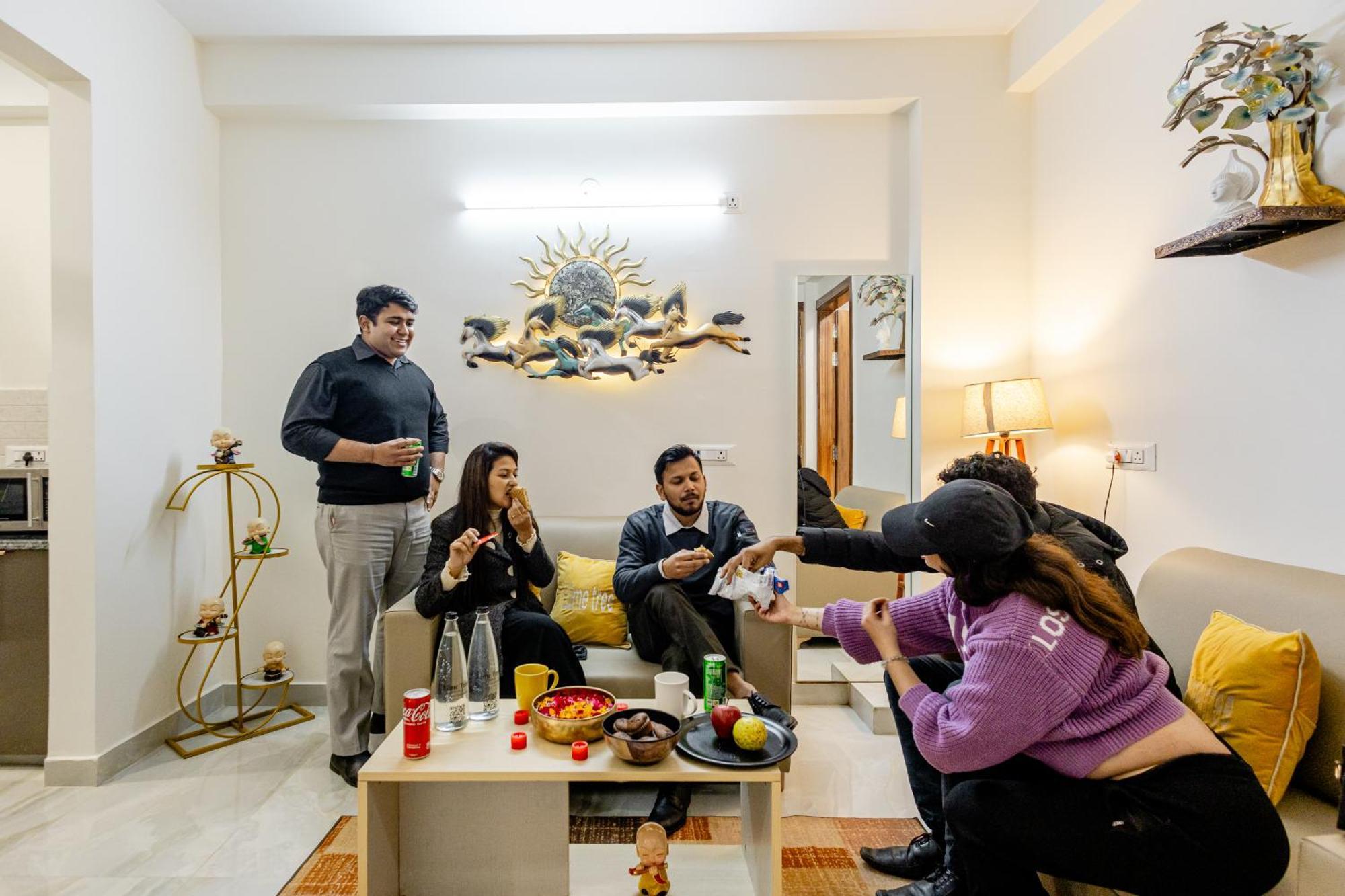 Lime Tree Service Apartment Golf Course Road, 구르가온 외부 사진